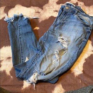 KanCan Distressed Jeans
